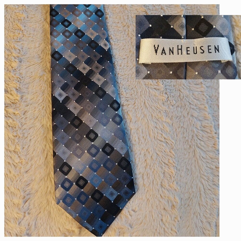 VanHeusen Men's Tie Gray Diamond Square Pattern White Dots Elegant